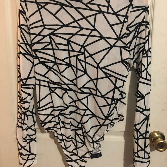 Fashion nova body suit. - Picture 3 of 4